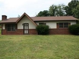 226 Collins Ave, Forest City, NC 28043