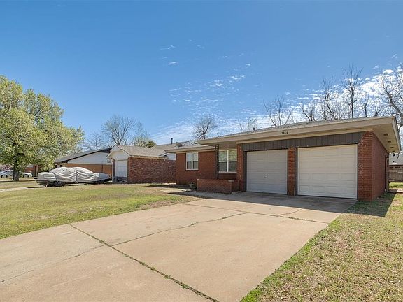 3rd image of 2816 Kent Dr