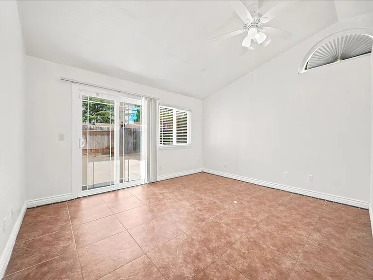 8408 Silver Run Way — Photo 14