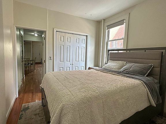 5th image of 3068 45th St #1