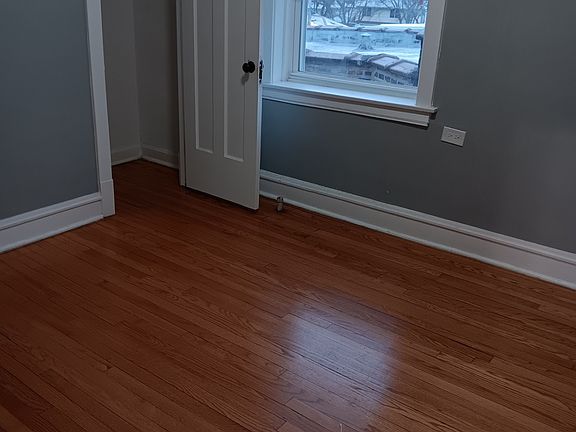4th image of 6134 N Campbell Ave #3