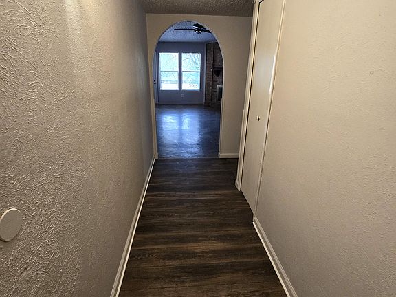 4th image of 8041 Southbrook Cir