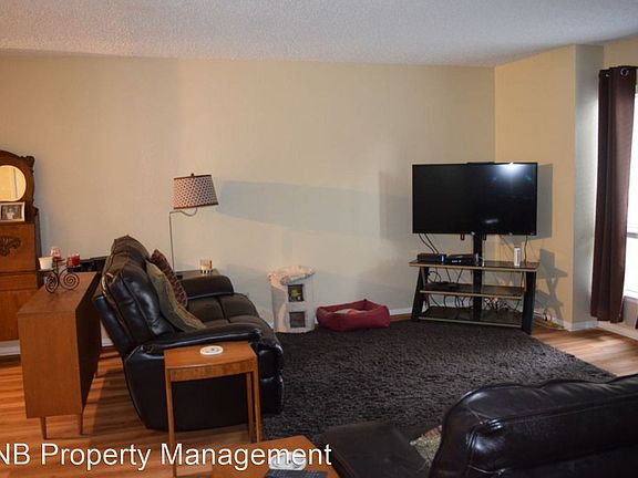 4th image of 6226 Breeds Hill Ct