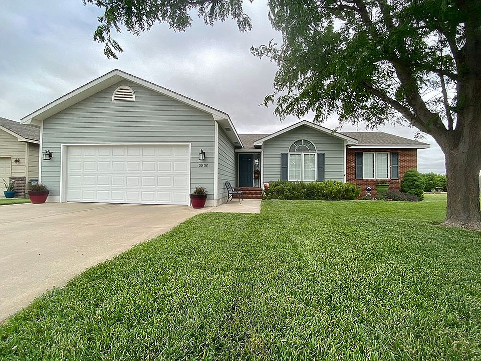 1st image of 2806 Country Acres Ct