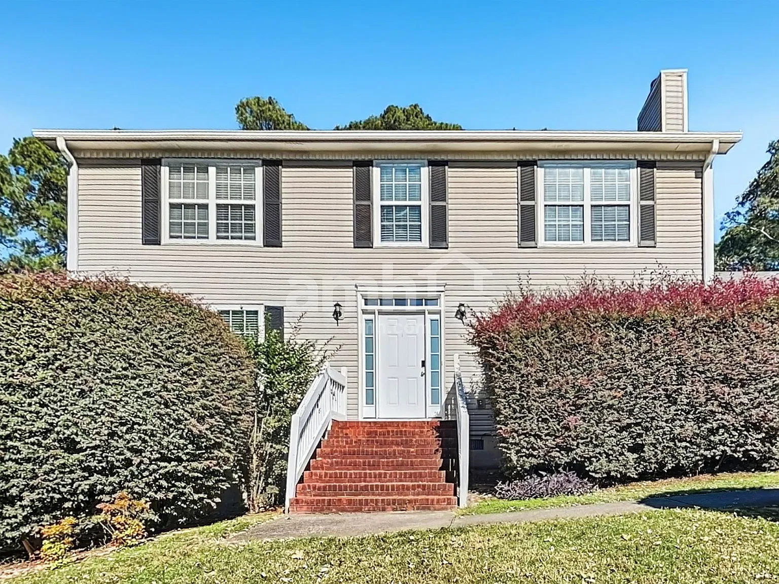 3 bed, 2.5 bath, 2088 sqft, $2,245 — Photo 1