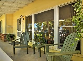 16440 Dearborn St, North Hills, CA 91343