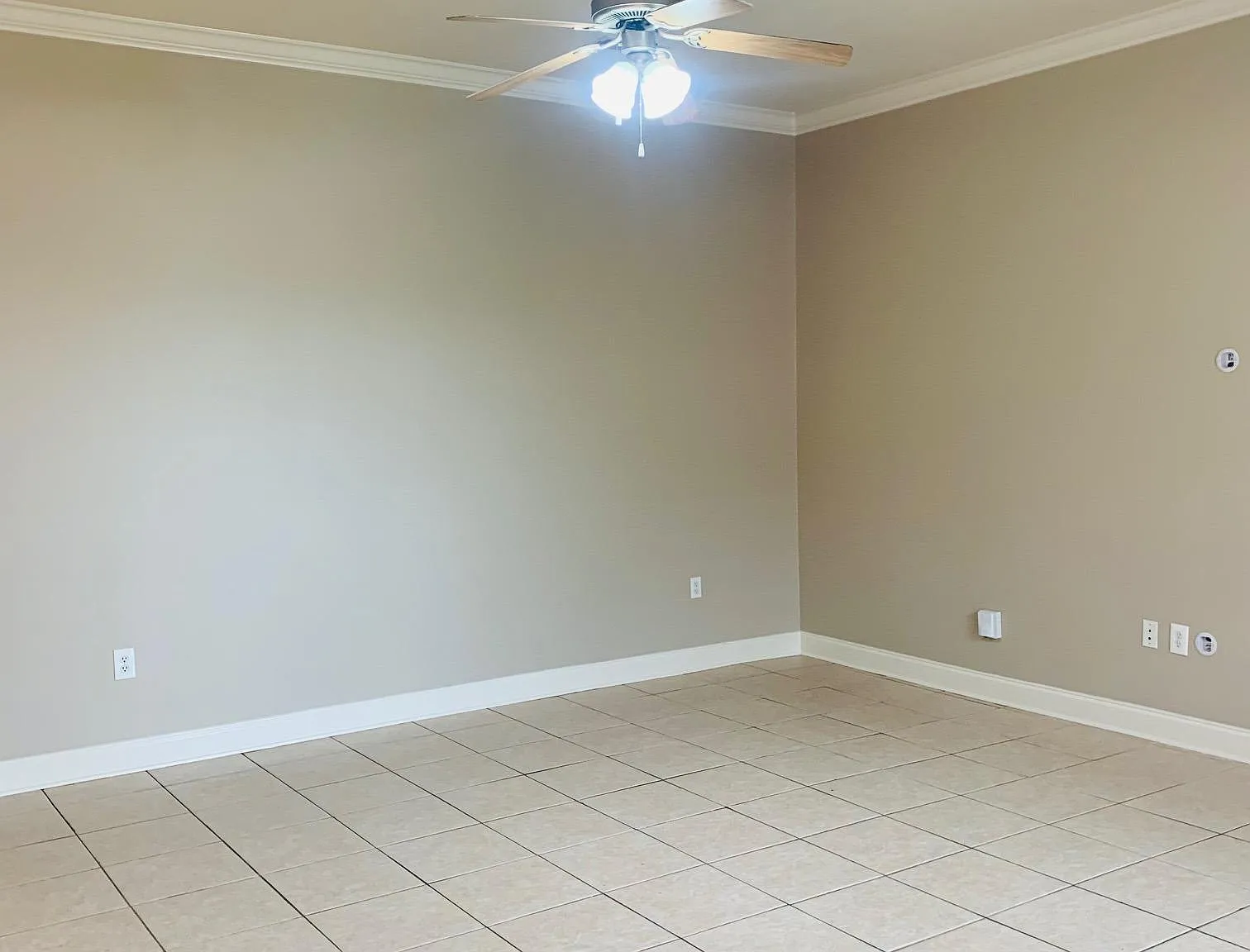 3 bed, 1500 sqft, $1,875 — Photo 4