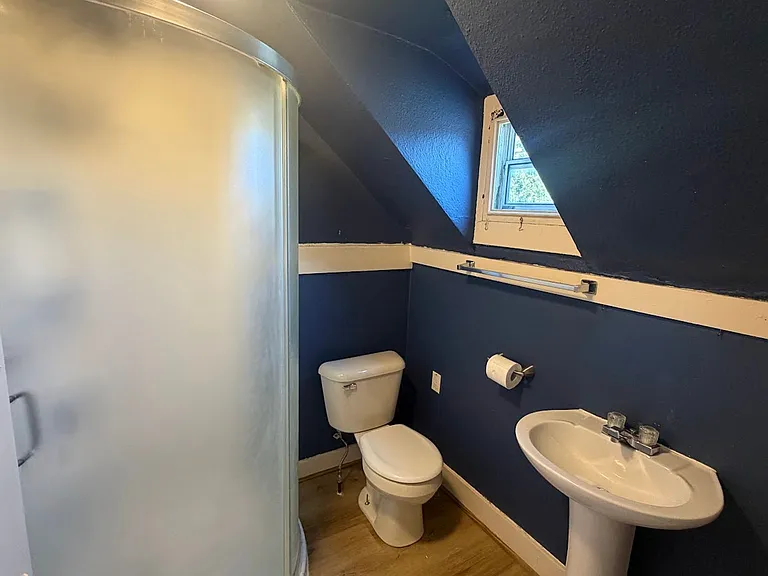 611 Kellogg Ave — Photo 24