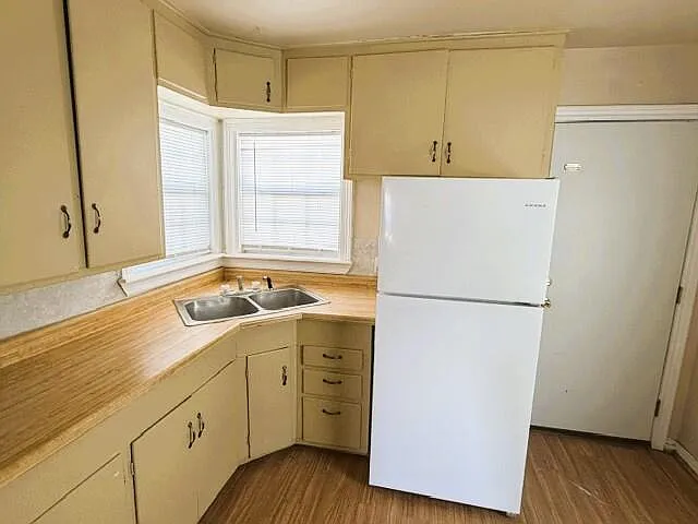 604 N Gillis St — Photo 16