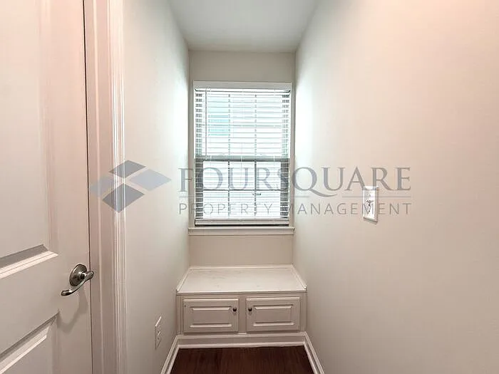 1016 Hildebran Ln — Photo 30