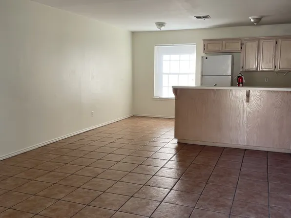 408 East Ulex Avenue