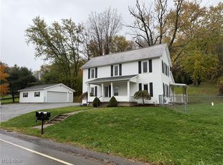 1385 Oldtown Valley Rd SE, New Philadelphia, OH 44663