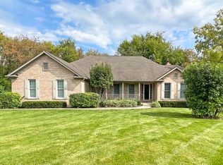 16158 Hill Grove Ct, Wadsworth, IL 60083