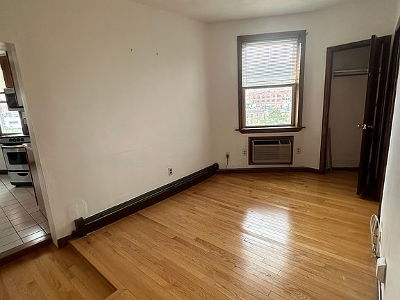 5th image of 40 Sheafe St APT 7
