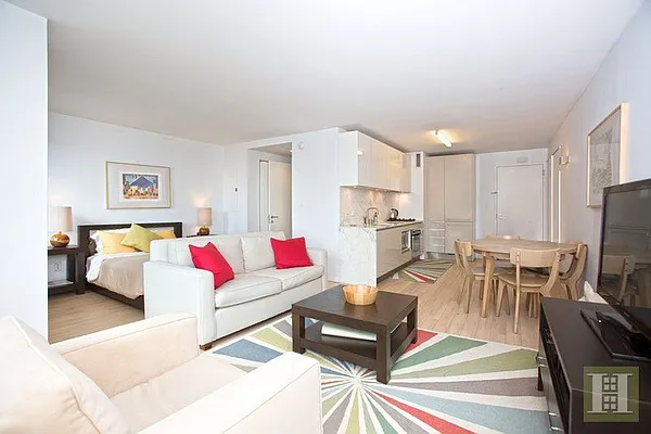 Rented by Halstead Real Estate | media 23