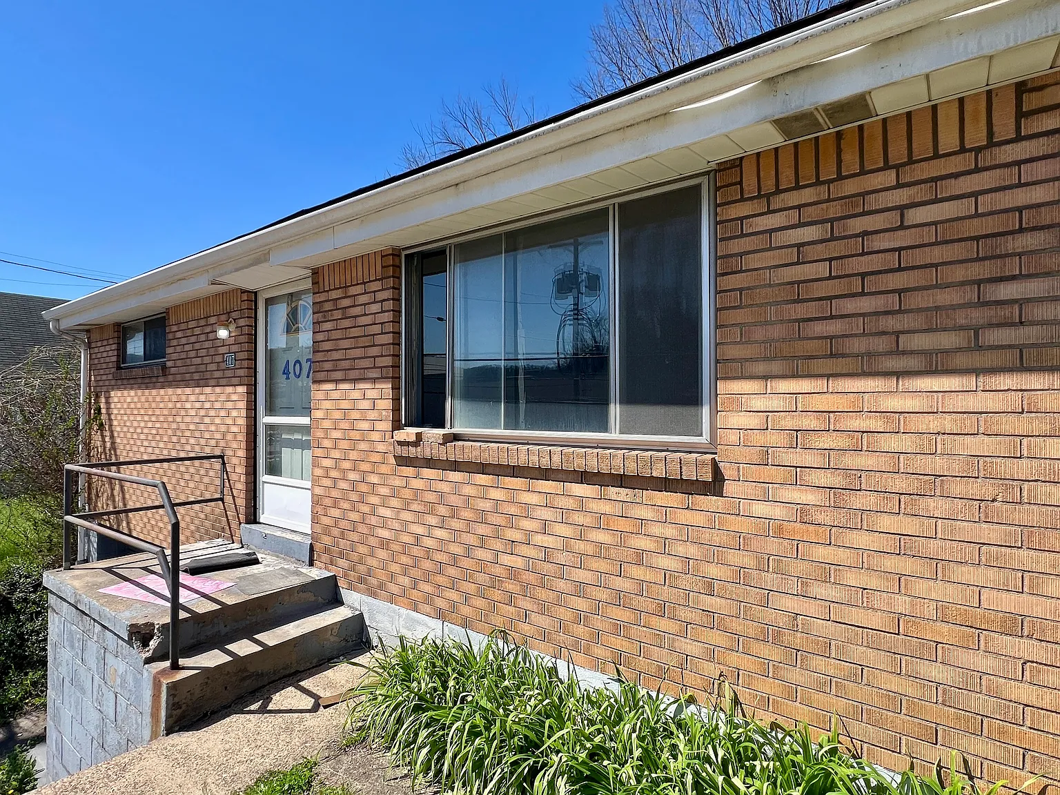 2 bed, 768 sqft, $1,150 — Photo 1
