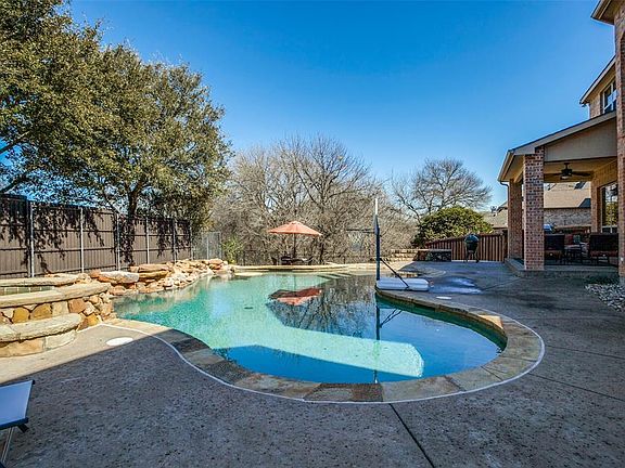 2nd image of 1814 San Leanna Dr