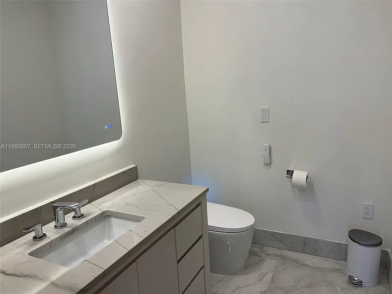 3705 NE 214th St #13 — Photo 31