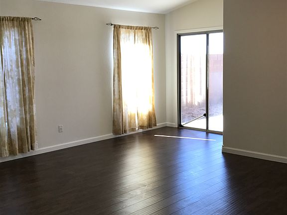 3rd image of 42346 W Hillman Dr