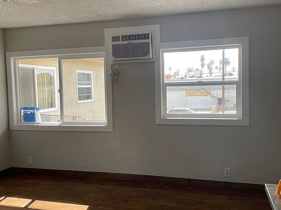 5th image of 1805 W 82nd St APT 7