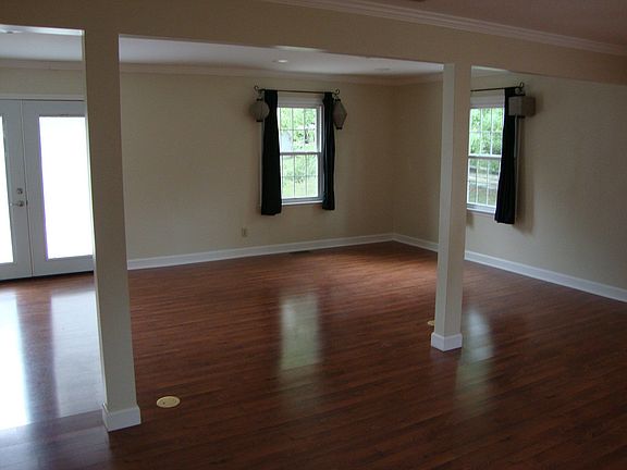 3rd image of 12161 Daugherty Dr