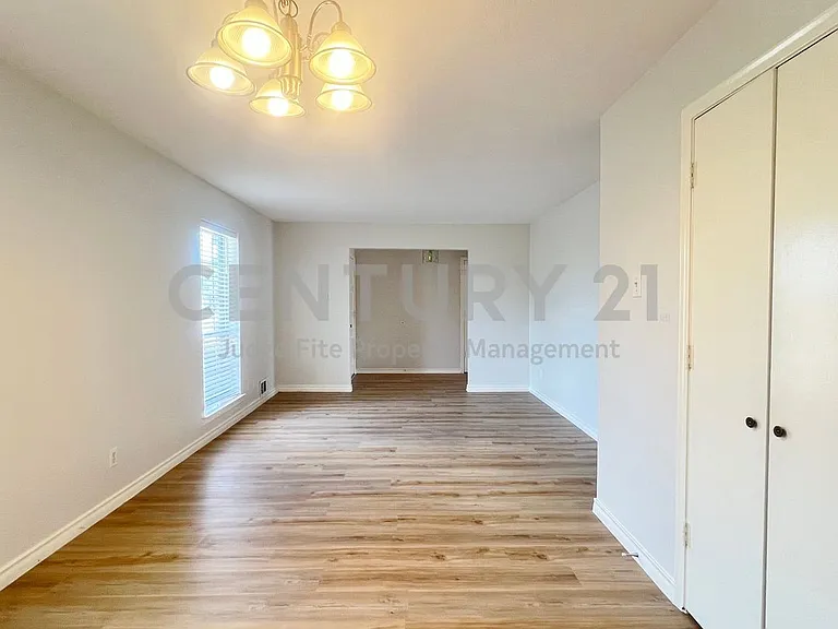 3910 Bucknell Dr — Photo 6