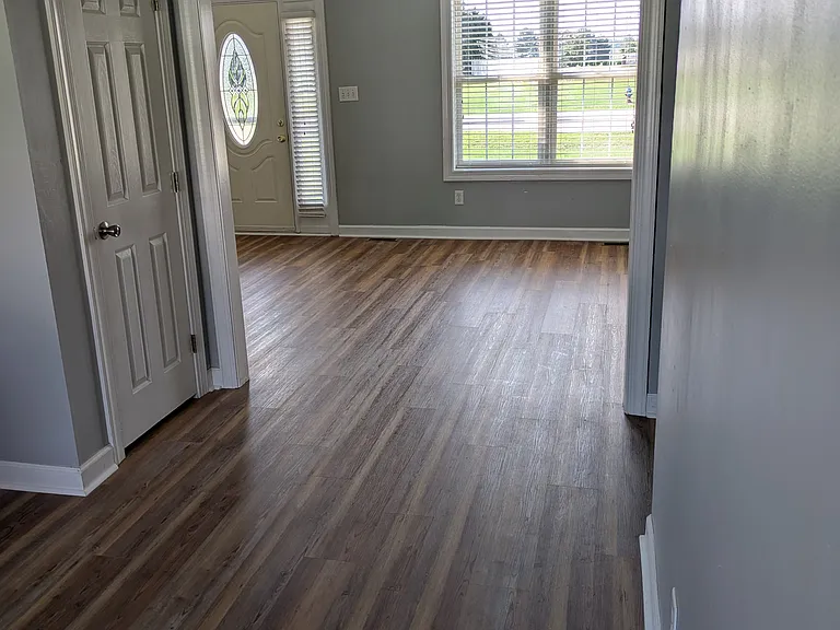 500 Birchwood Dr — Photo 3