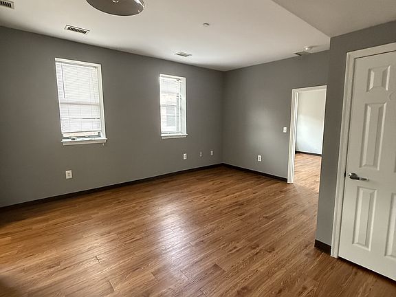 2nd image of 1477 Newton St NW #402