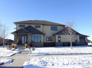 7605 S Ridgestone Dr, Sioux Falls, SD 57108