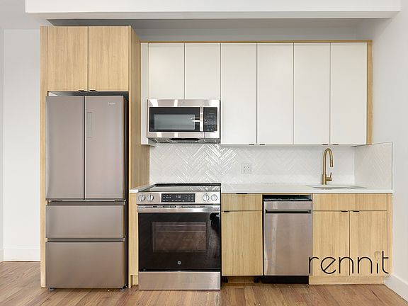 3rd image of 805 Monroe St #3B