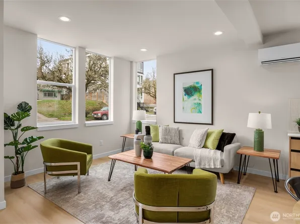 906 A 28th Avenue S, Seattle, WA 98144