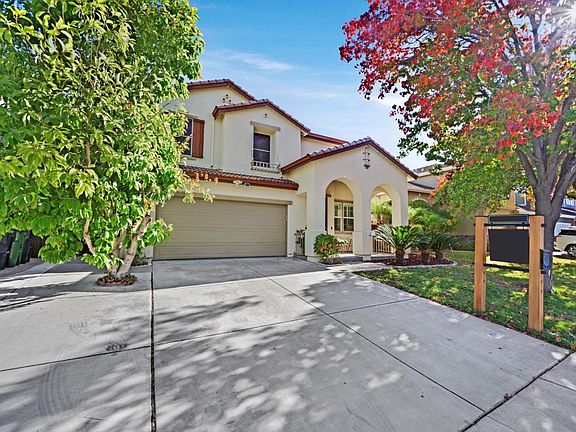 2nd image of 4658 Bonsai Ave