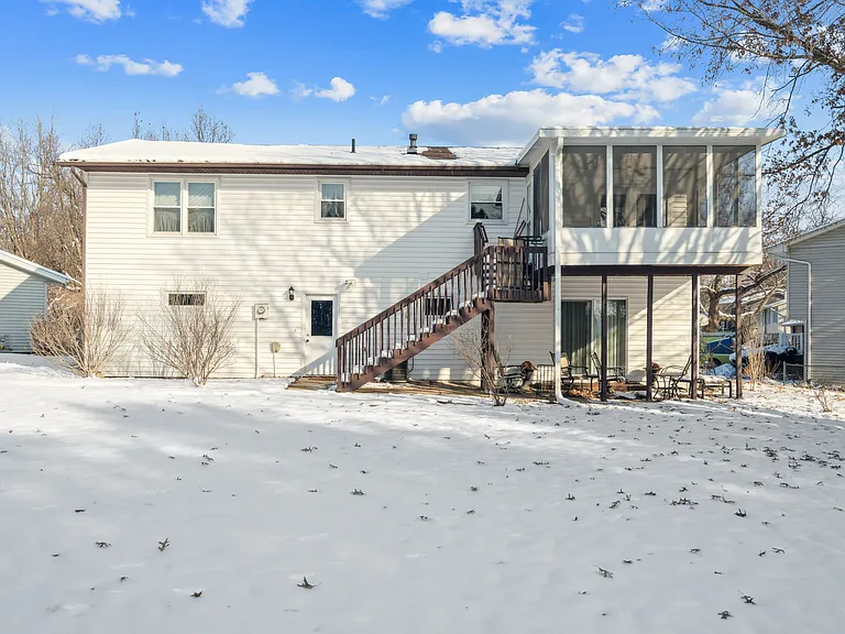 1245 Michelle Ct — Photo 25