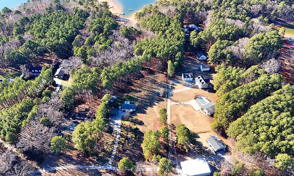 1st image of 317 Doc Ln