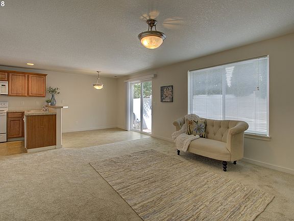 4th image of 7910 NE 61st Cir