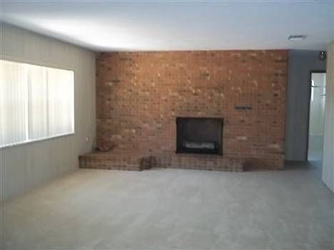 4th image of 542 Claremont Ave