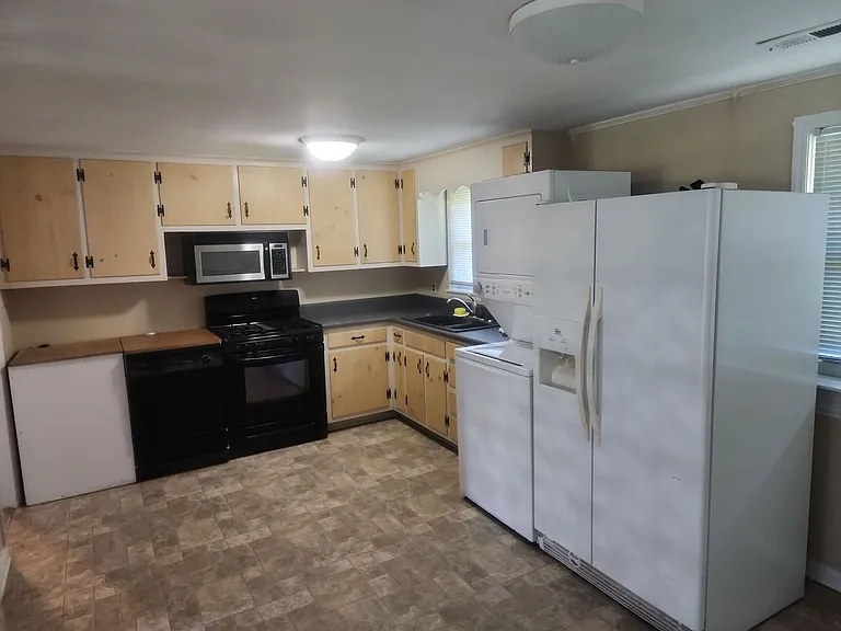6228 Watkins Rd — Photo 6