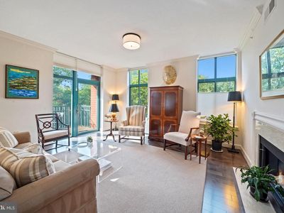 502 W Broad St APT 301, Falls Church, VA, 22046