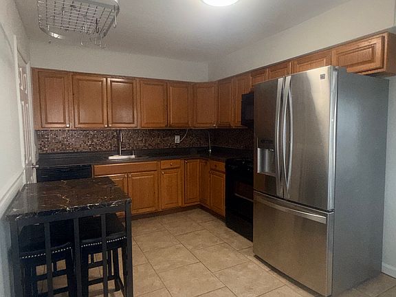 4th image of 308 N Feltus St