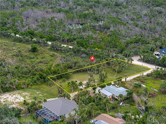 5th image of 393 & 401 Raintree Pl