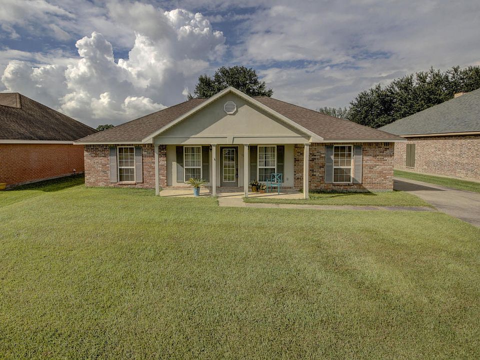 1st image of 107 Kirkwood Ln