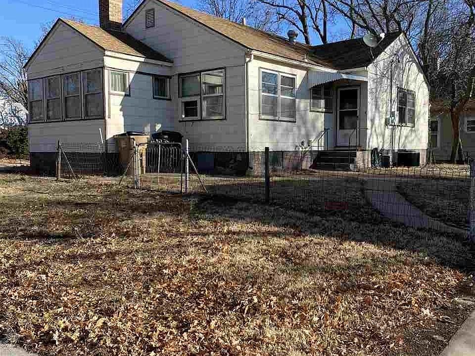 2nd image of 318 W Taylor St