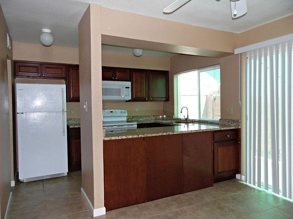 1st image of 829 S Casitas Dr