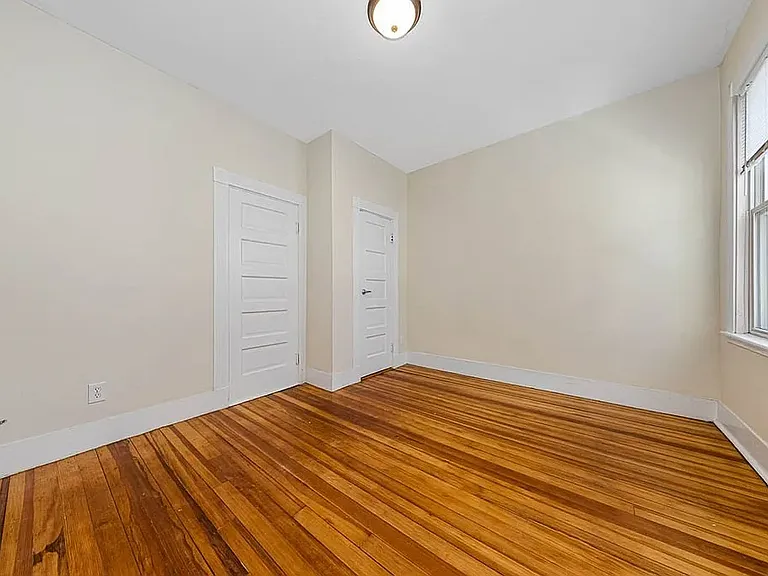 42 Brackett St — Photo 11