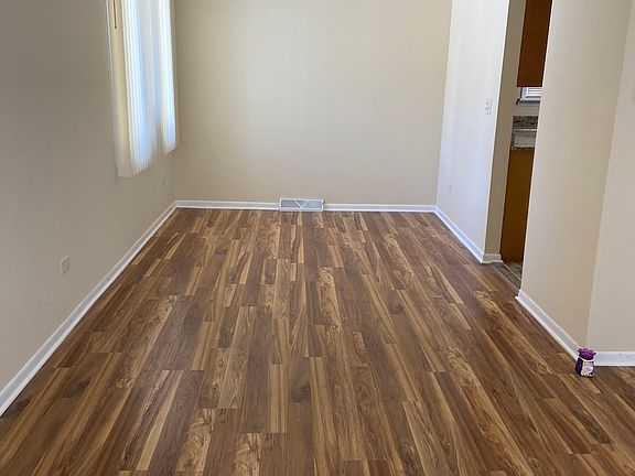 5th image of 14652 Lincoln Ave
