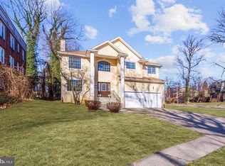 635 Vernon Rd, Philadelphia, PA 19119