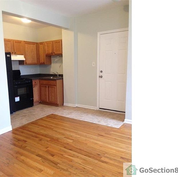 1st image of 7026 S Paxton Ave