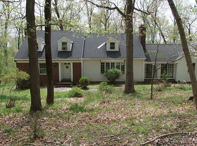 2nd image of 1794 Middlebrook Rd