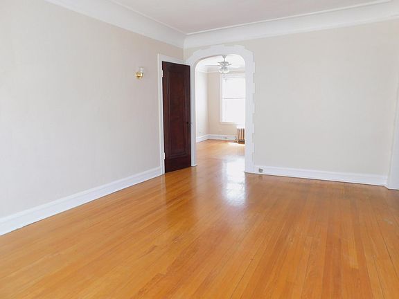 2nd image of 1804 W Farwell Ave #6-1A