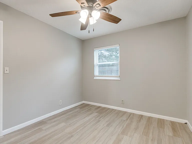 1612 Cherry Stone St — Photo 16